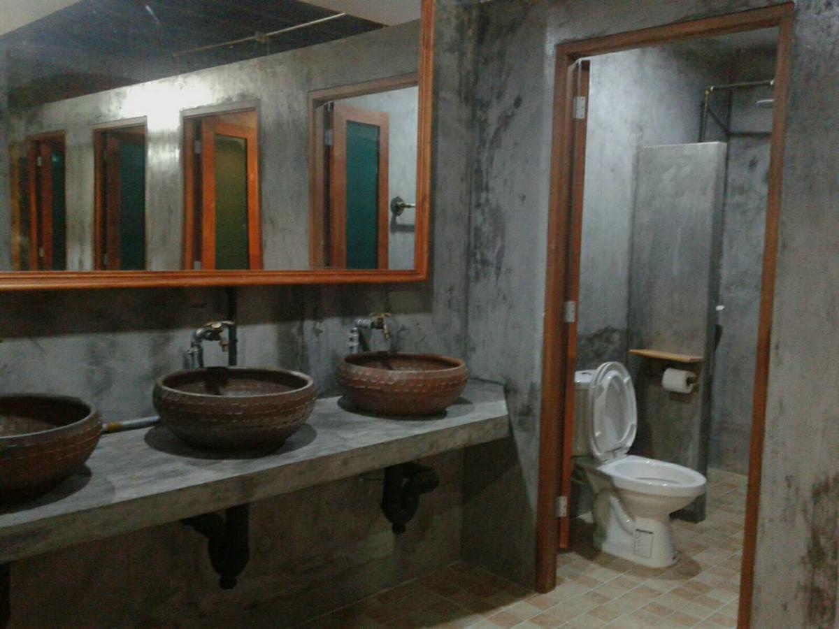King Kong Hostel At Krabi Bagian luar foto