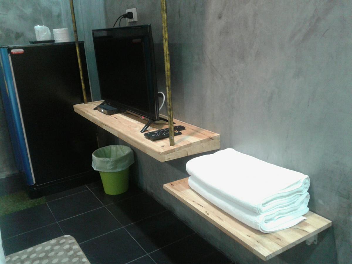 King Kong Hostel At Krabi Bagian luar foto